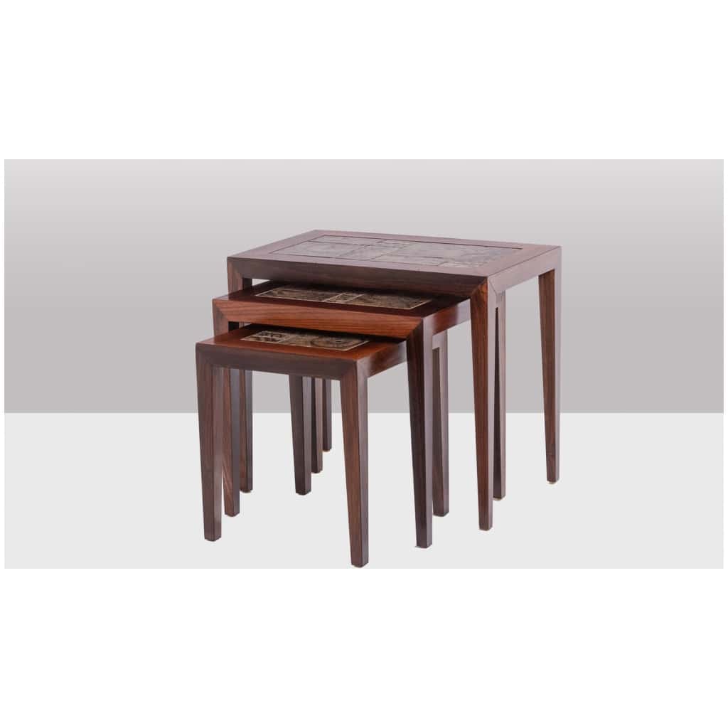 Ensemble de 3 tables « gigogne » motif « Baca ». Années 1960. 4