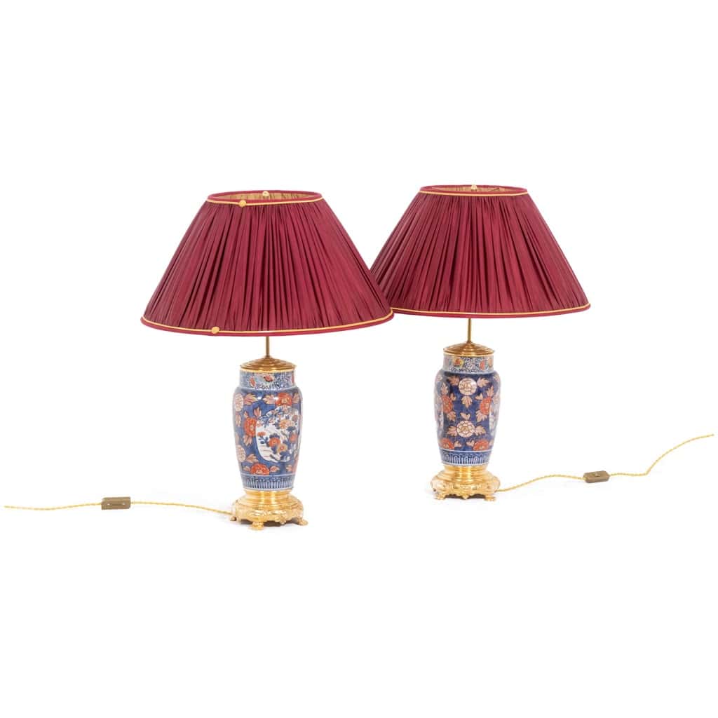 Pair of Imari porcelain and gilded bronze lamps. Circa 1880. 3