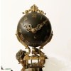 Pendule mystérieuse régule « Printemps » avec mouvement 8 jours, signée Constant, hauteur totale 80 cm, Fin XIXe 6