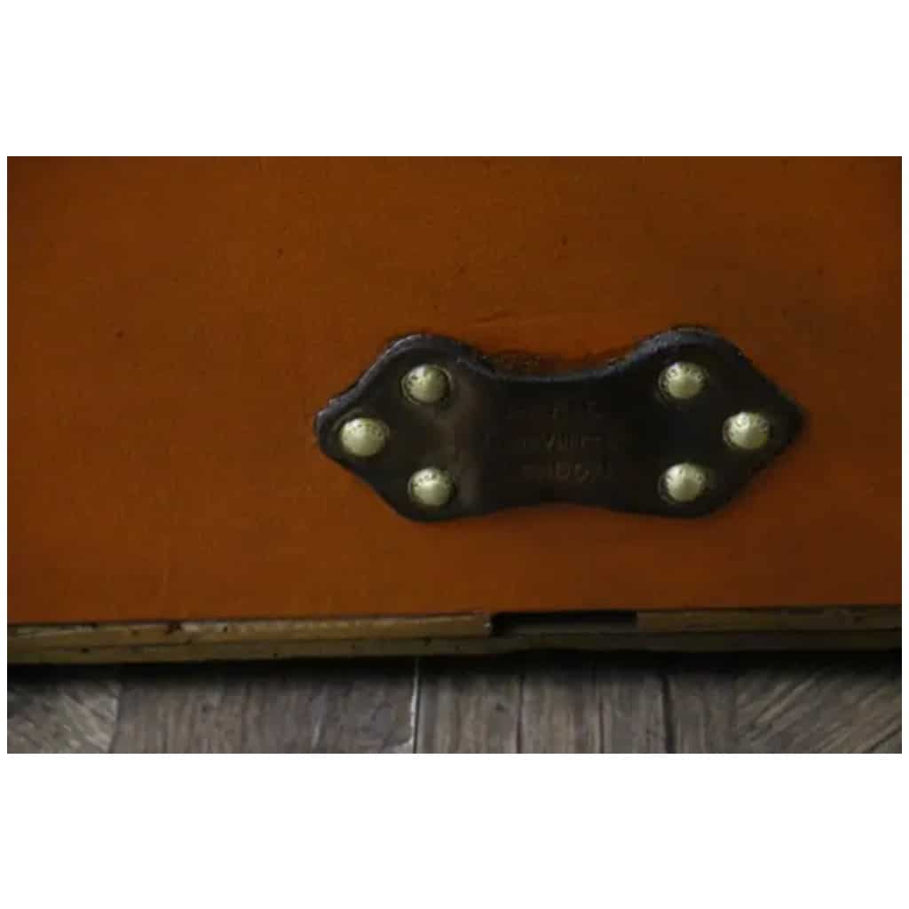Small orange Louis Vuitton trunk, Small orange Vuitton mail trunk 80 cm 18