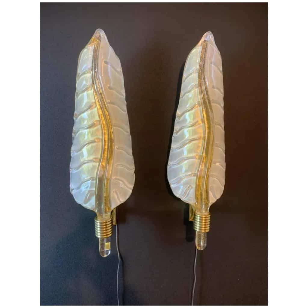 Paire d’appliques en verre de Murano blanc et doré, en forme de feuilles 21