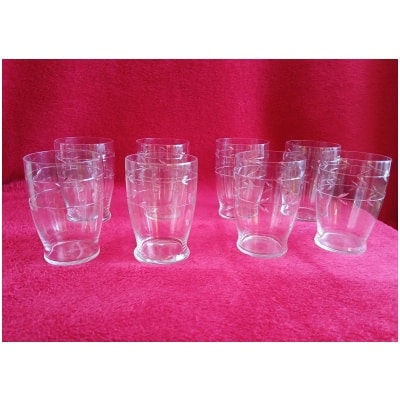 8 Baccarat LONGCHAMP model cups. RESERVED
