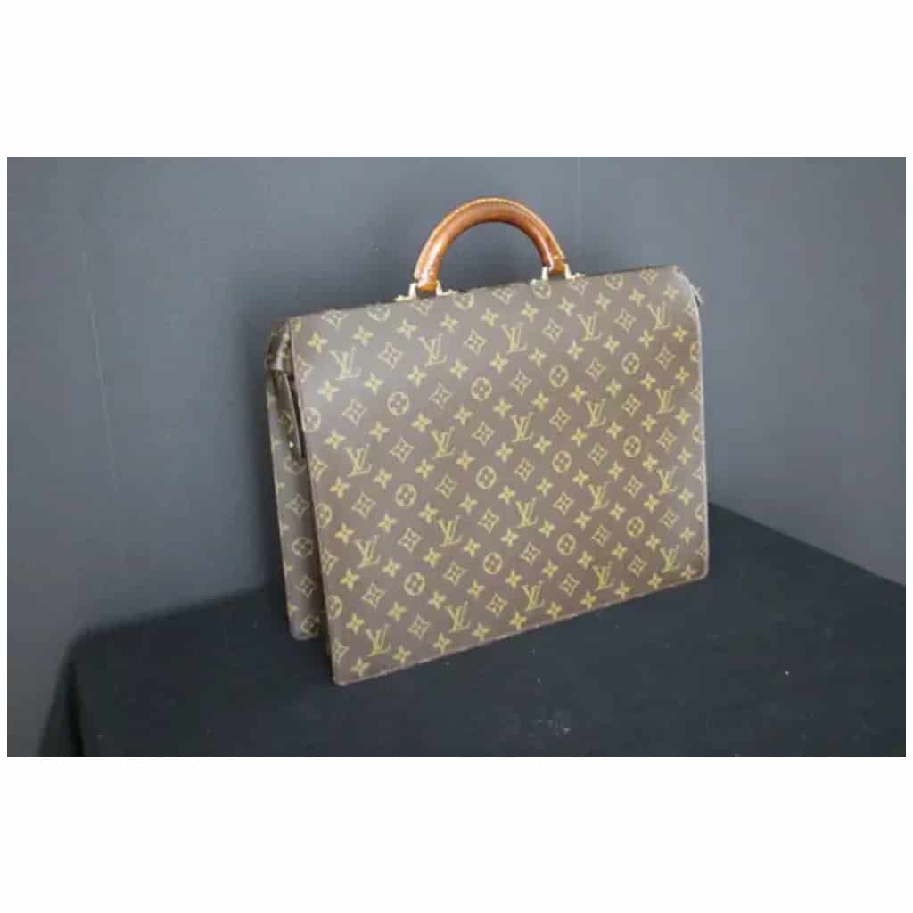 Louis Vuitton case attachment, Louis VUITTON briefcase, Vuitton 8 document holder