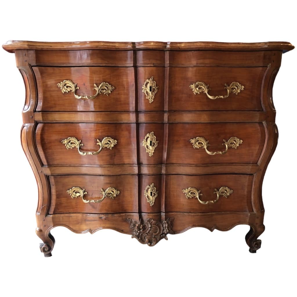 Commode Bordelaise Louis XV Arbalète 18è Siècle En Bois Fruitier Mouluré Et Sculpté 3 Tiroirs 17