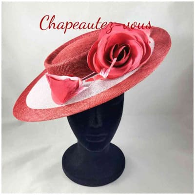 Chapeau – Capeline en sisal, fleurs en soie, bordeaux et lilas – Hat