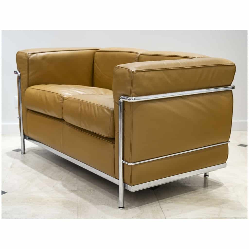Le Corbusier & Cassina – LC2 Fauve Leather Sofa 4