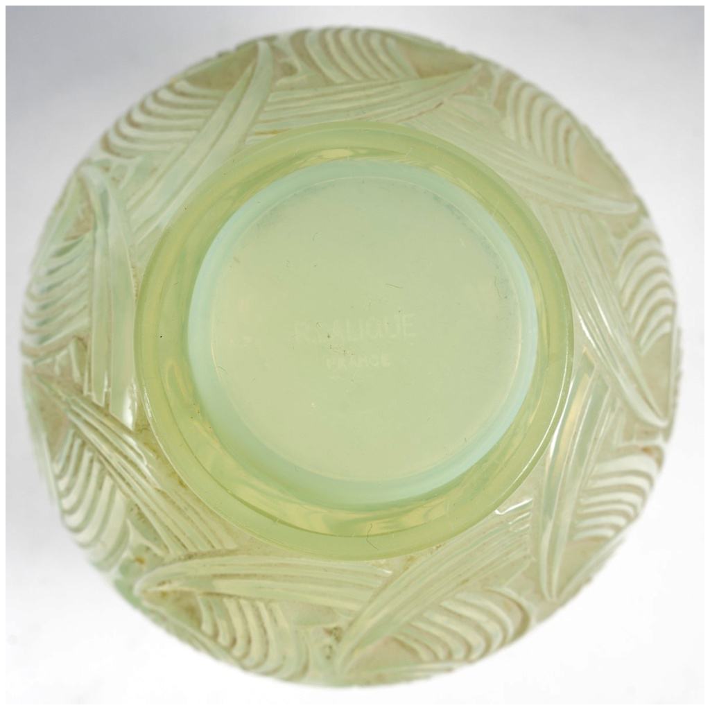 1931 René Lalique – Le Mans Vase Celadon Green Glass Patinated Gray 5