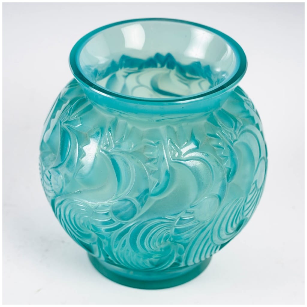 1931 René Lalique – Le Mans Vase Turquoise Glass 4
