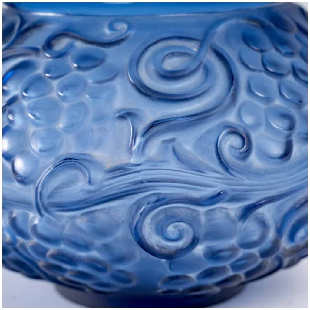 1930 René Lalique – Fontainebleau Vase Blue Glass Sapphire White Patina 6