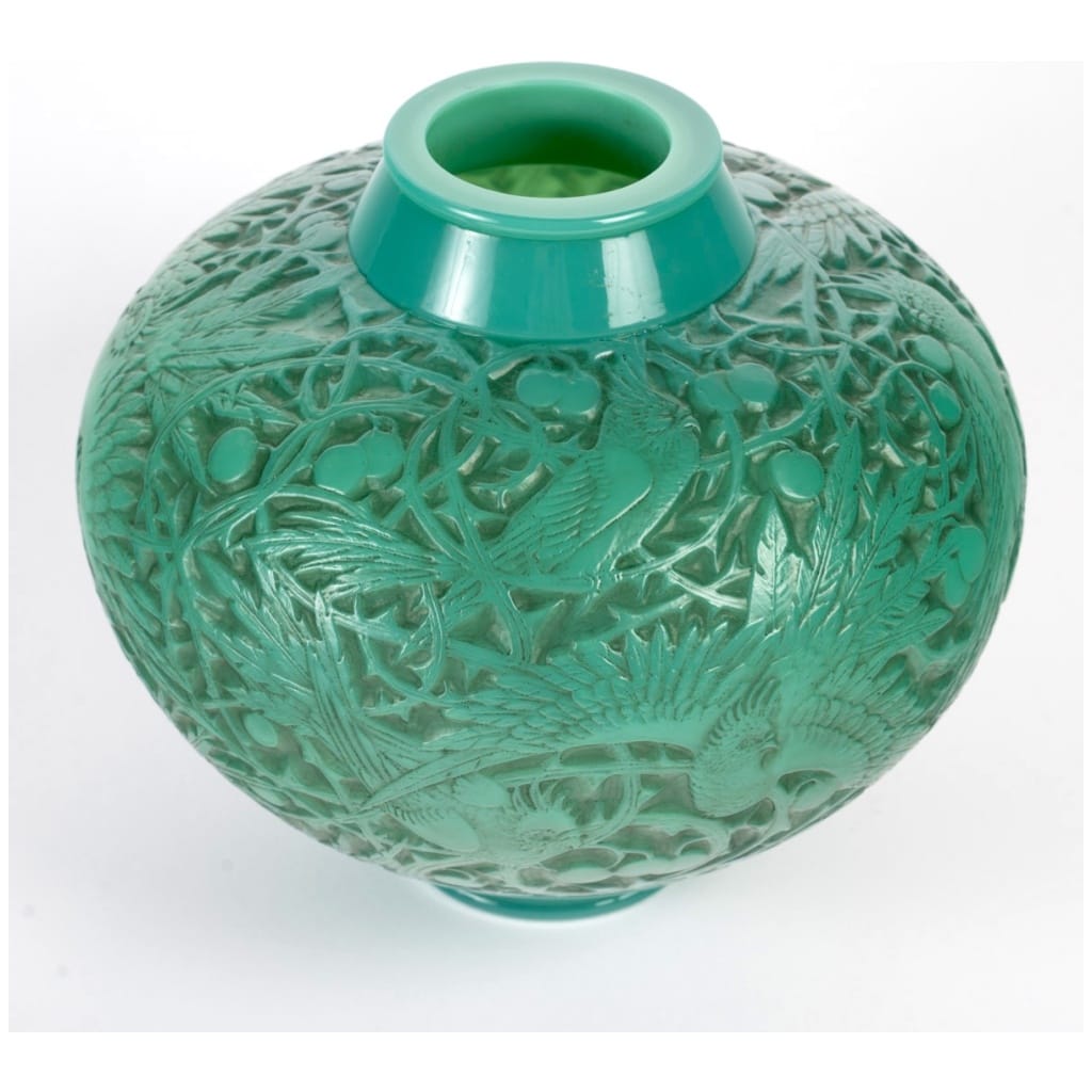 1924 René Lalique – Vase Aras Verre Vert Jade Patiné Gris 7