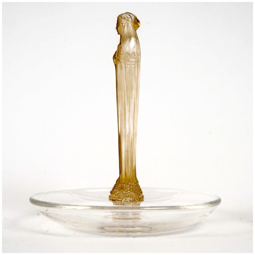 1925 René Lalique – Baguier Ashtray Clos Sainte Odile White Glass Sepia Patina 5