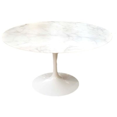 Eero SAARINEN (1910 – 1961) & KNOLL INTERNATIONAL , éditeur,Table 137 cm