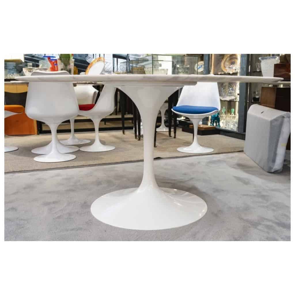 Eero SAARINEN (1910 – 1961) & KNOLL INTERNATIONAL , éditeur,Table 137 cm 4