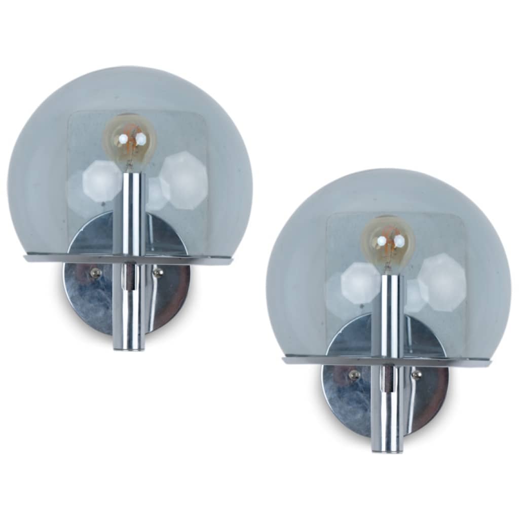 Gaetano Sciolari. Pair of ball-shaped wall lights. 1970s. 7