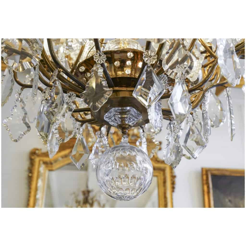 Bronze and crystal chandelier with 12 arms of Light 10
