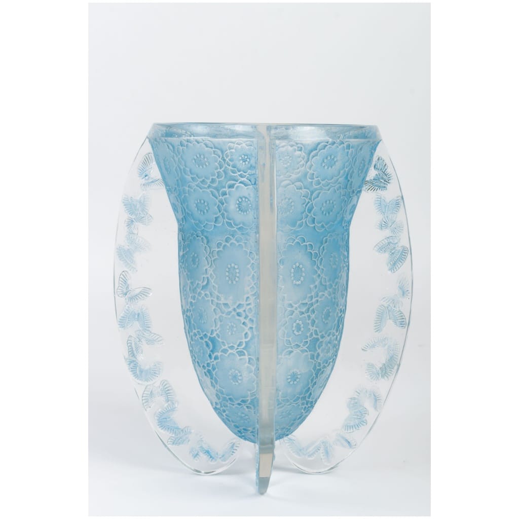 René LALIQUE (1860 – 1945) Vase « Papillons » – 1936 11