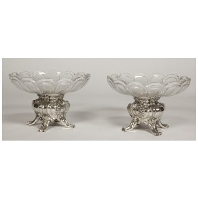 GOLDSMITH GUSTAVE ODIOT – PAIR OF STERLING SILVER AND BACCARAT CRYSTAL CUPS