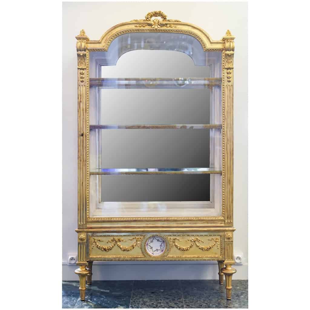 Vitrine De Style Louis XVI, d’époque NIII, En Bois Sculpté, Doré à La Feuille D’or. 3