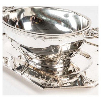 CARDEILHAC – SAUCE BOAT ON ITS SILVER TRAY MASCARONS 20th century