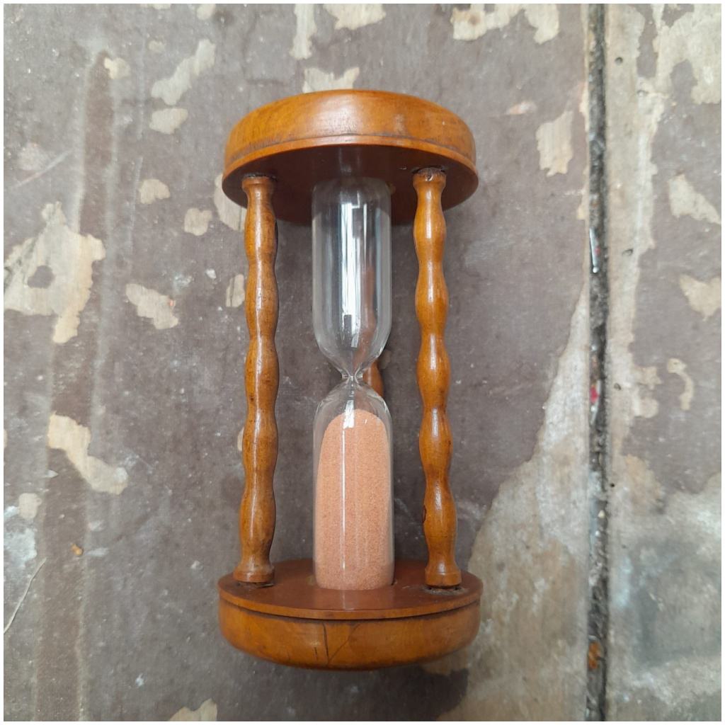 Hourglass 3'15" in turned pear wood, blown glass, circa 1930 7