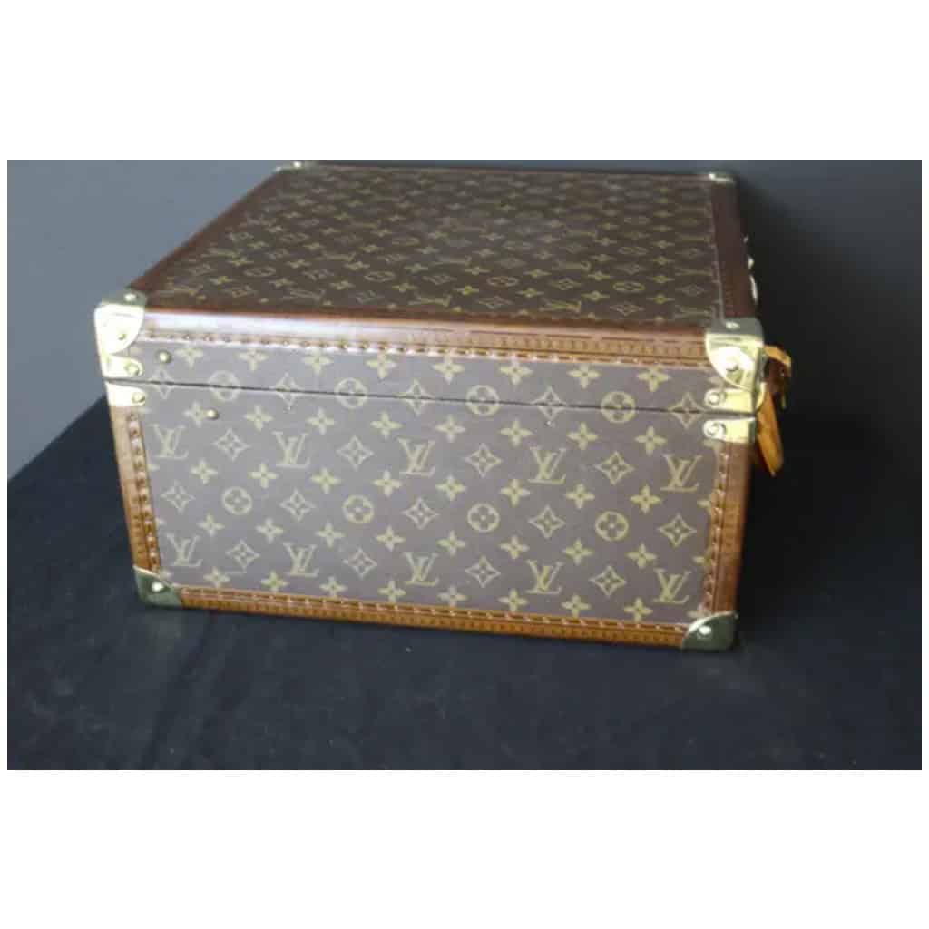 Malle à chapeau Louis Vuitton carrée, boite a chapeaux Vuitton carrée 40 13