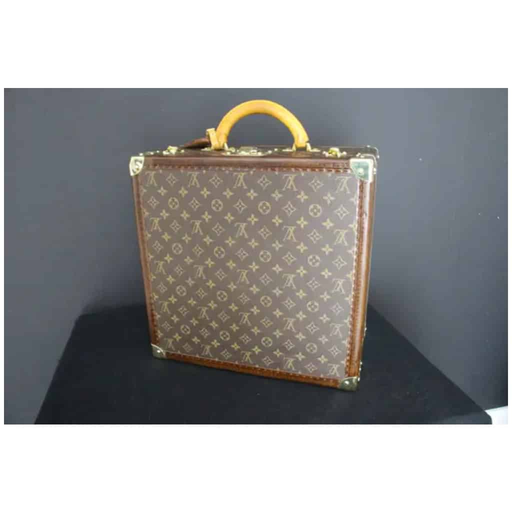 Malle à chapeau Louis Vuitton carrée, boite a chapeaux Vuitton carrée 40 14