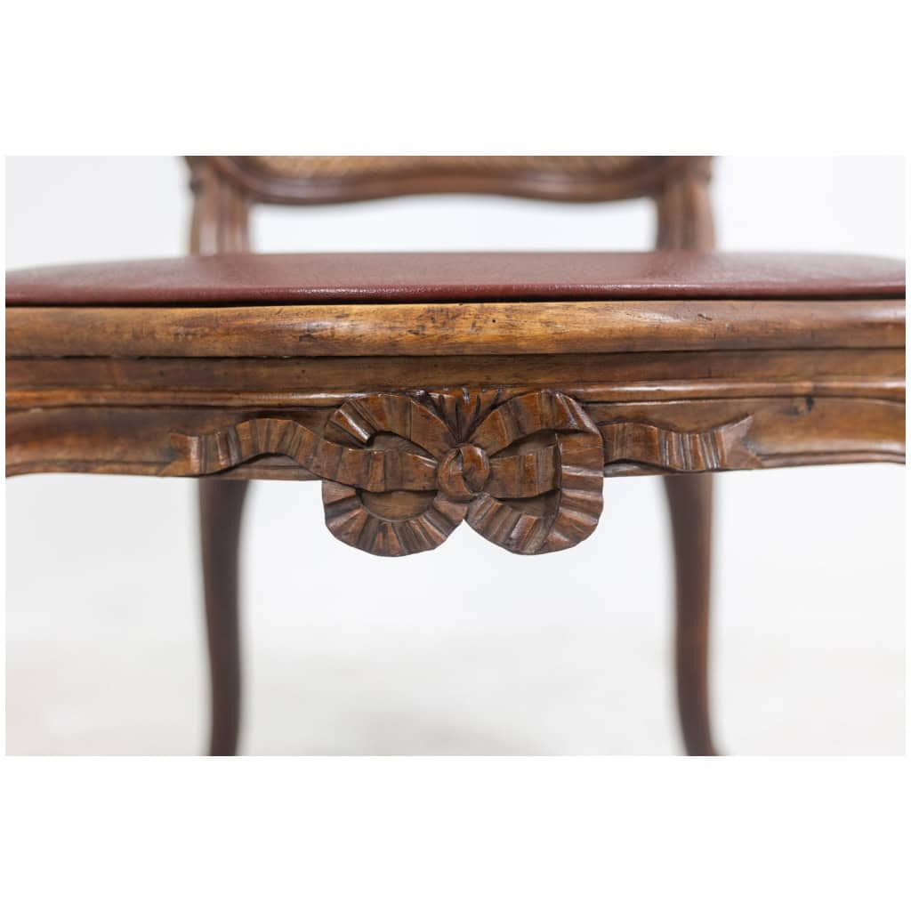 Paire de fauteuils « cabriolet » en noyer et cannage. Époque Louis XV. LS5209325 12