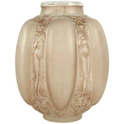 R Lalique, Vase « Six Figurines Et Masques »
