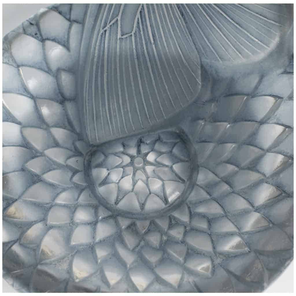 René Lalique , 3 cendriers « Dahlia Et Papillon »,1931. 7