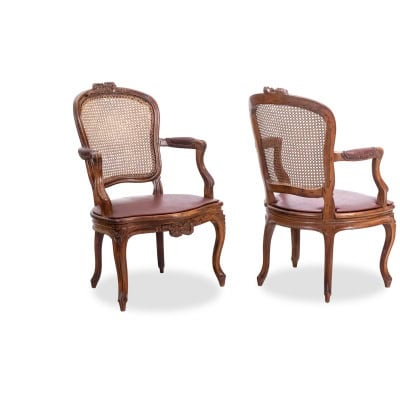 Pair of “cabriolet” armchairs in walnut and canework. Louis XV period. LS5209325