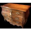 Commode XVIIIè siècle du Quercy d’époque Louis XV en noyer ouvrant par 3 tiroirs 23