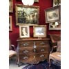 Commode XVIIIè siècle du Quercy d’époque Louis XV en noyer ouvrant par 3 tiroirs 21