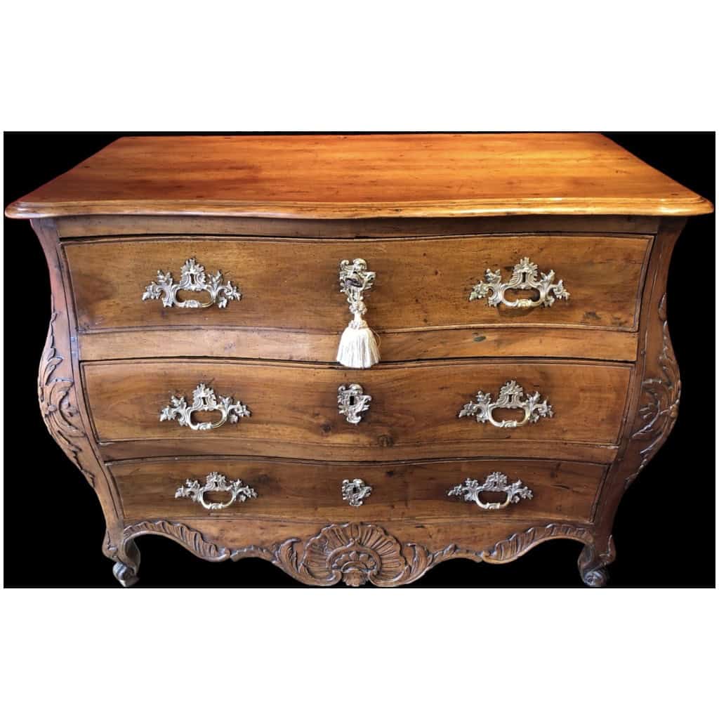 Commode XVIIIè siècle du Quercy d’époque Louis XV en noyer ouvrant par 3 tiroirs 7