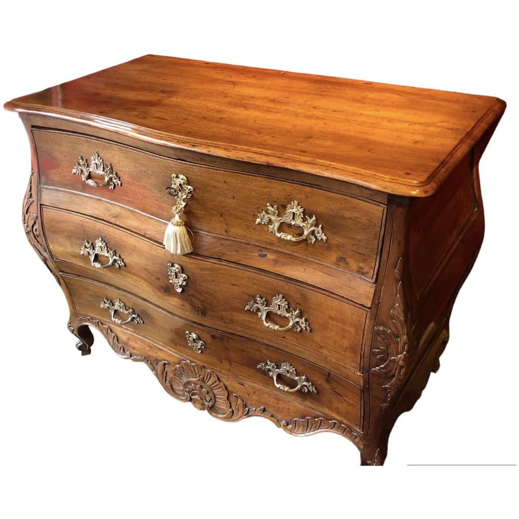 Commode XVIIIè siècle du Quercy d’époque Louis XV en noyer ouvrant par 3 tiroirs 12