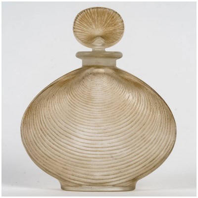1920 René Lalique – Flacon Telline Verre Blanc Patiné Sépia