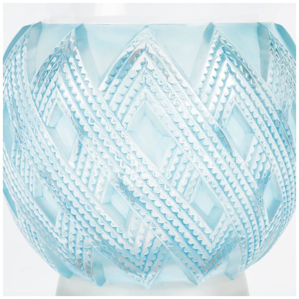 René Lalique ,1935 Vase Entrelacs 8