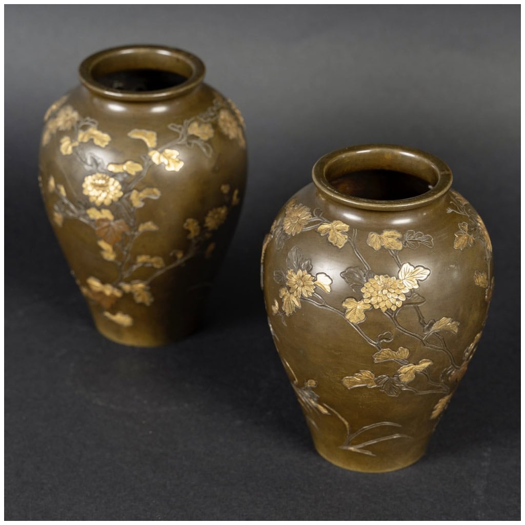 Paire de vase japonais en bronze 10