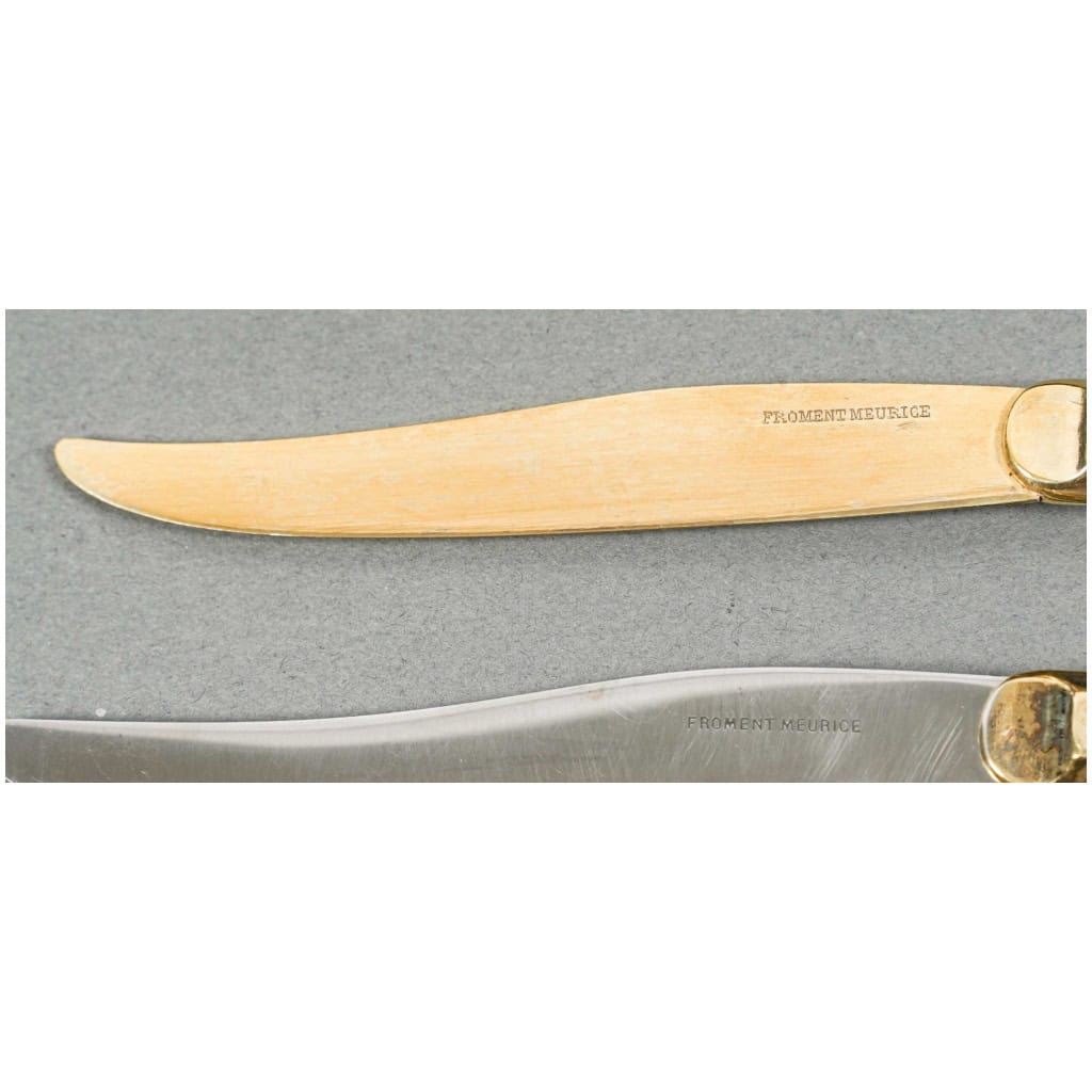 ORFEVRE FROMENT MEURICE – COFFRET DE 48 COUTEAUX NACRE ET VERMEIL XIXe 14
