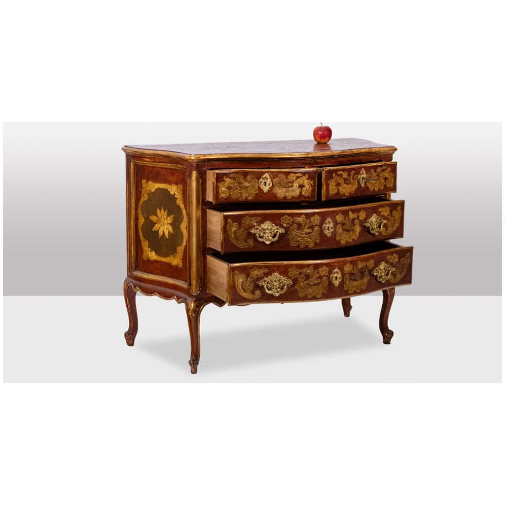 Venetian Louis XV style chest of drawers. 1950s. LS5492709H 14