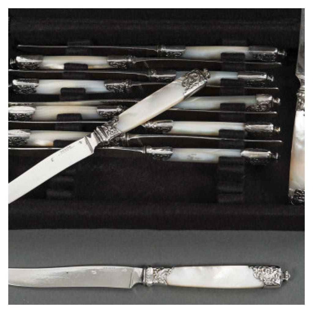 ORFÈVRE MERITE – ENSEMBLE DE 36 COUTEAUX EN NACRE ET ARGENT FIN XIXE 16
