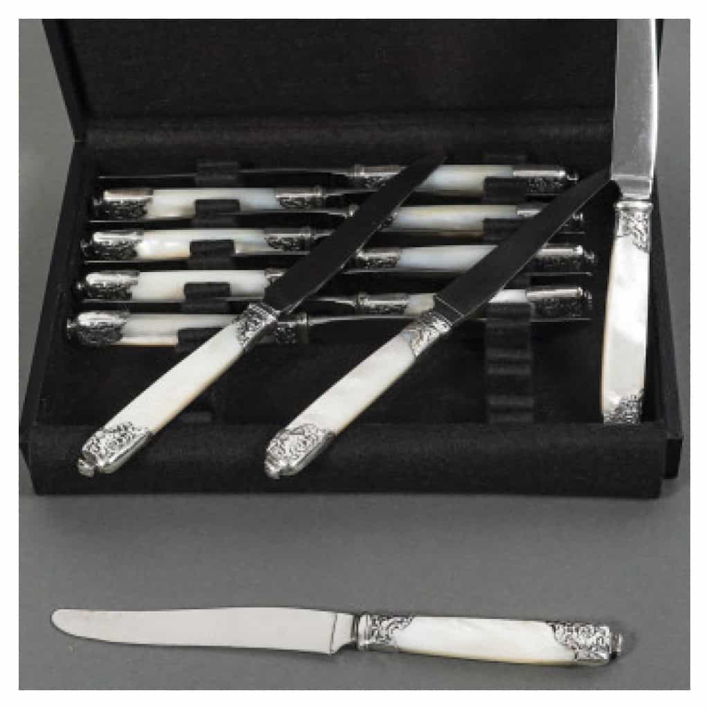 ORFÈVRE MERITE – ENSEMBLE DE 36 COUTEAUX EN NACRE ET ARGENT FIN XIXE 17