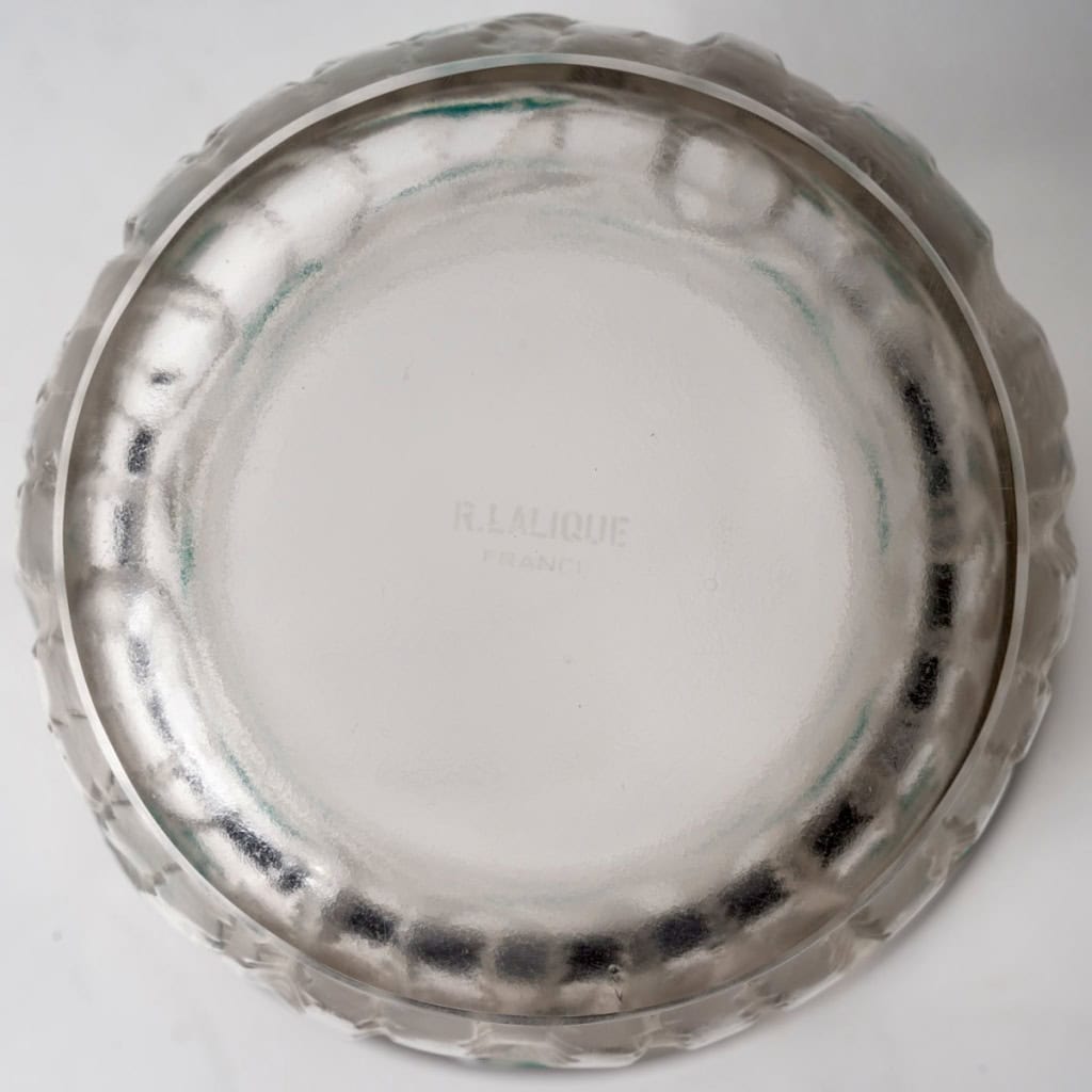 1930 René Lalique – Vase Bornéo Verre Blanc Emaillé Vert 7