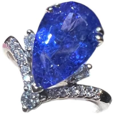 Tanzanite De 3.75 Cts Entourée De Diamants, Bague « diadème » Or Blanc 18 Ct