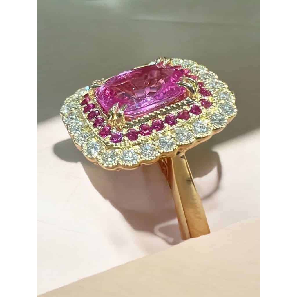 Bague Saphir rose 1.31 carat environ entouré pavage diamants et saphirs roses 7
