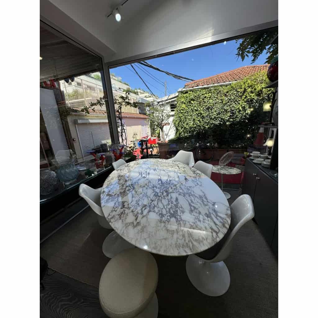 Eero Saarinen & Knoll: “Tulip” table, Calacatta 9 oval top