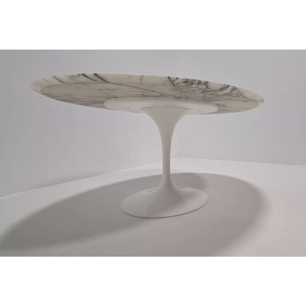 Eero SAARINEN – Edition KNOLL, “TULIP” 8 oval table
