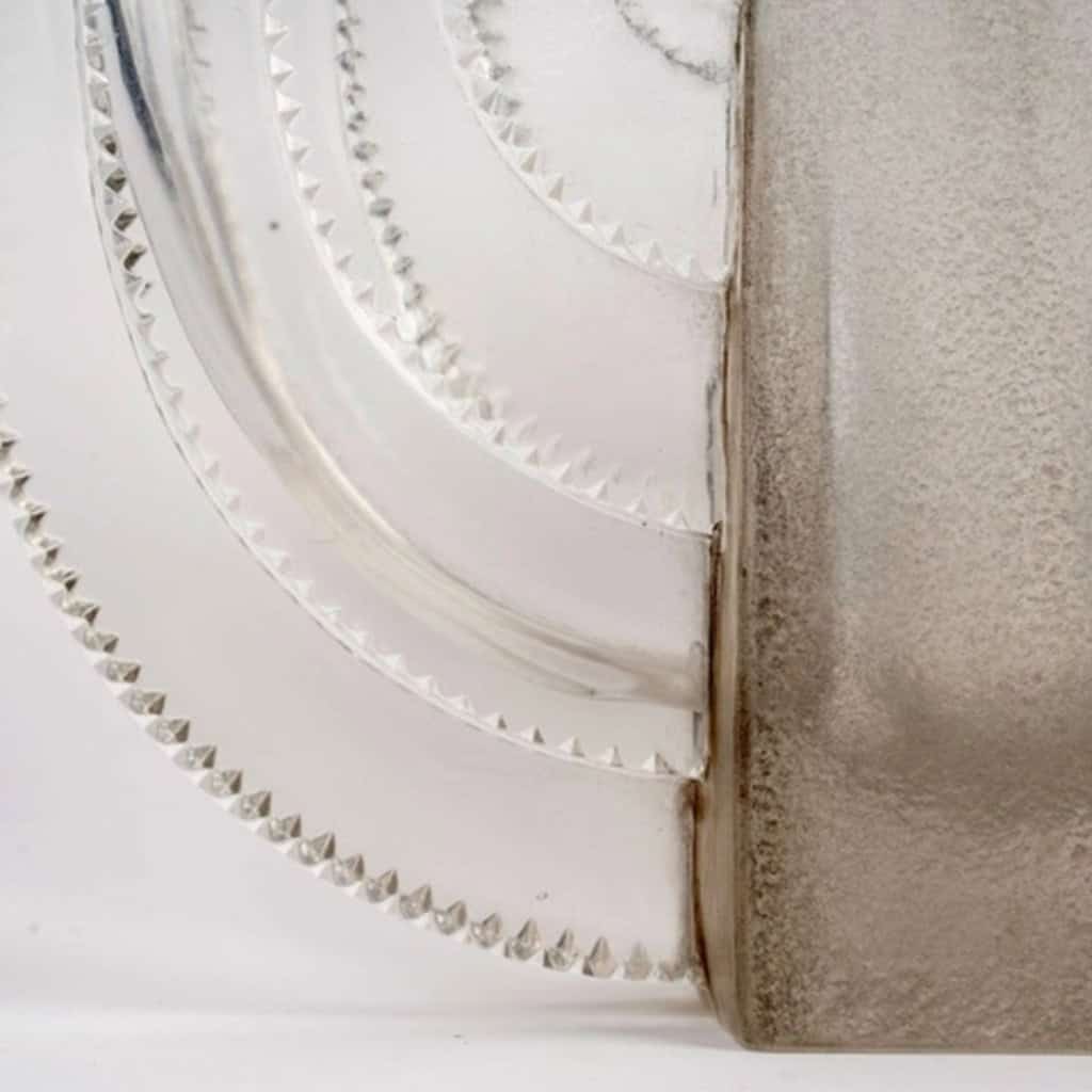 René Lalique – 1936 Vase « Villard » 7