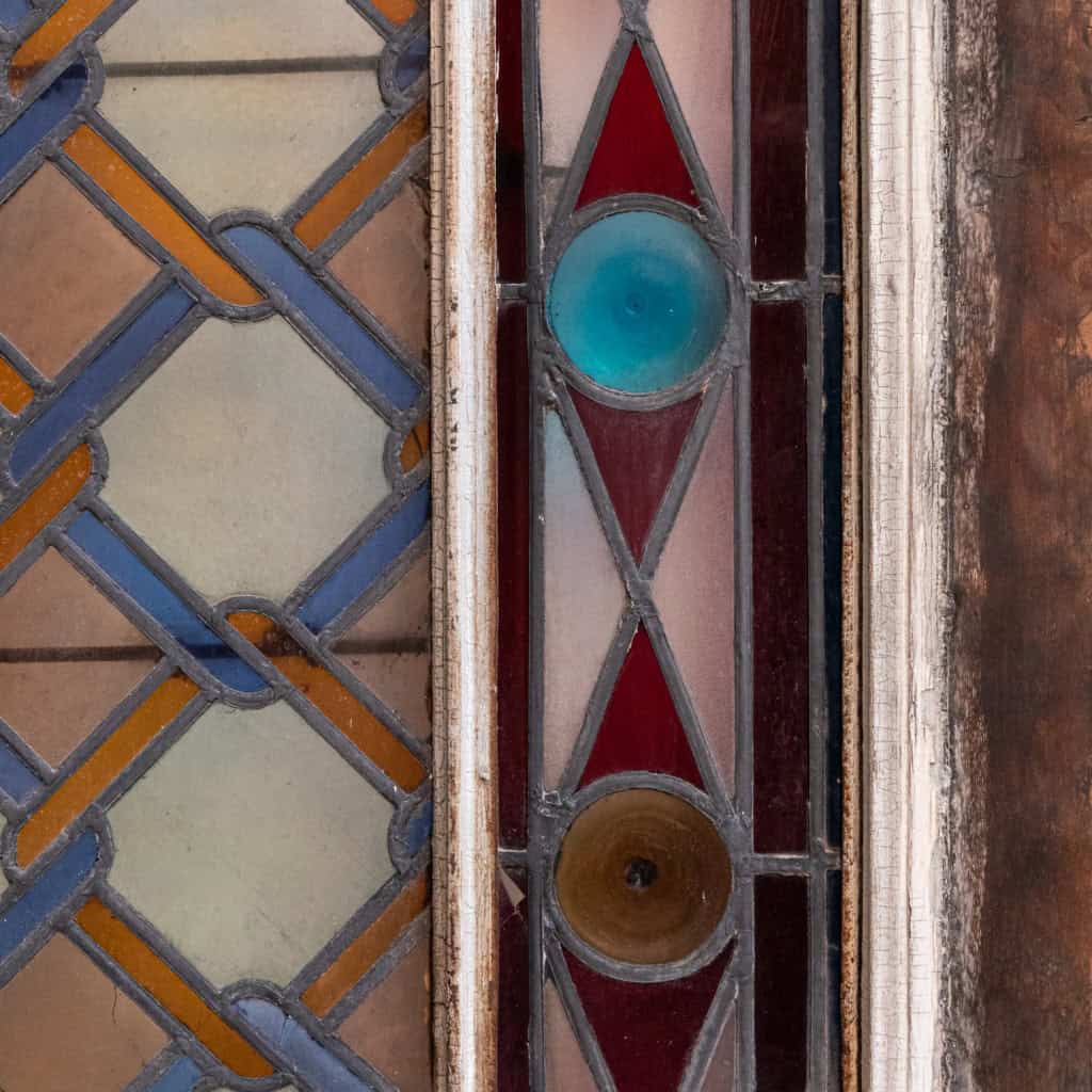 Geometric pattern stained glass window, fine XIXe, early 8th century XNUMX