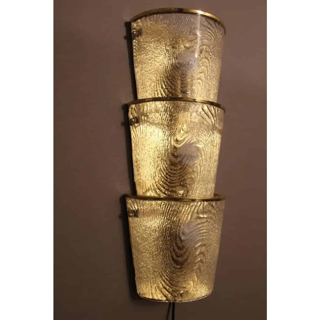 Paire d’appliques italiennes en verre de Murano fumé texturé et laiton 17