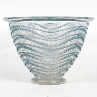 1935 René Lalique – Vase Art Deco Annecy Verre Blanc Patiné Bleu